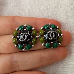 💚Chanel CC Enamel Floral Stud Earrings☘️